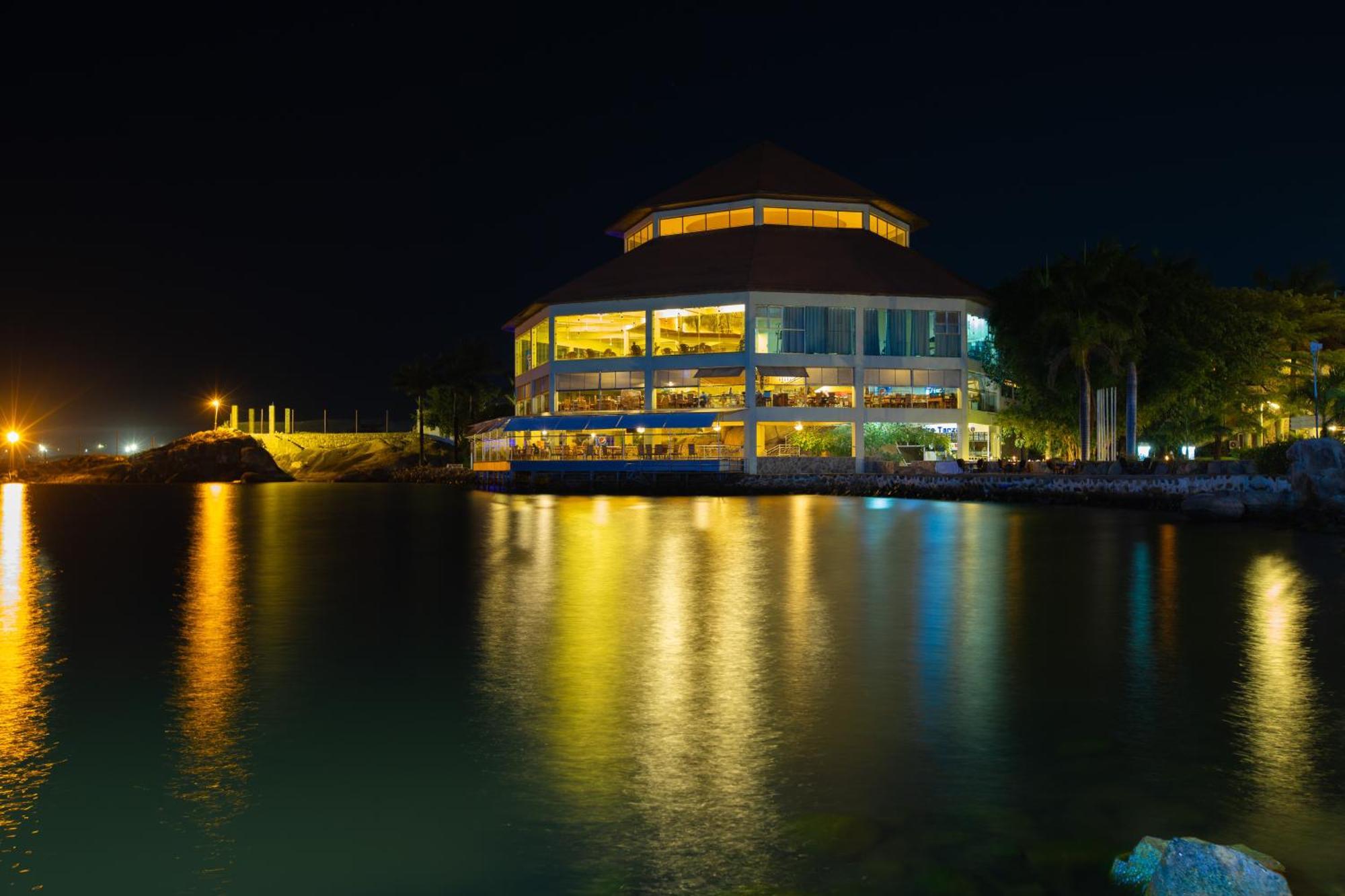 Malaika Beach Resort Mwanza Bagian luar foto