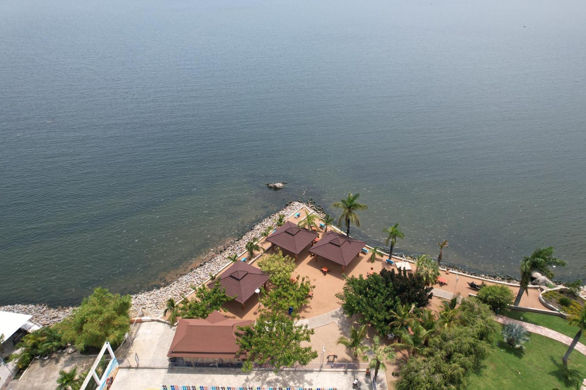 Malaika Beach Resort Mwanza Bagian luar foto