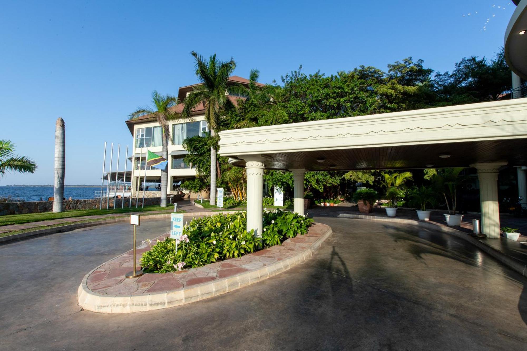 Malaika Beach Resort Mwanza Bagian luar foto