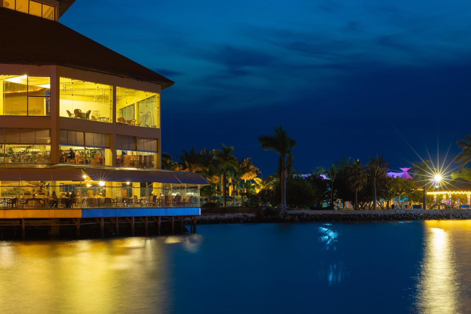 Malaika Beach Resort Mwanza Bagian luar foto